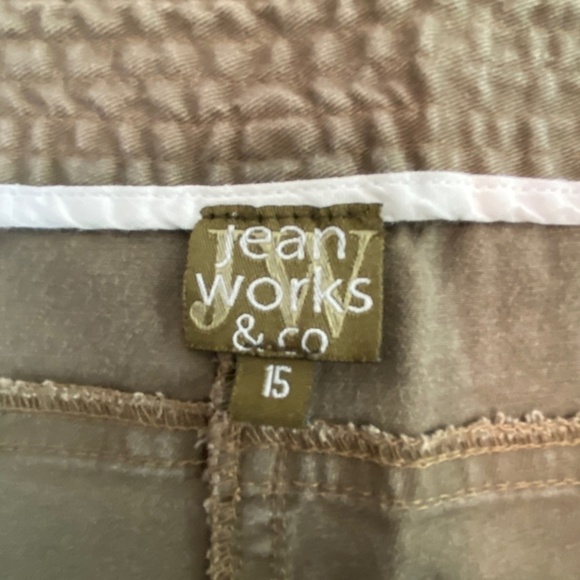 JEAN Works & Co Ladies crop wide leg pants kaki green size 15 - Picture 4 of 5